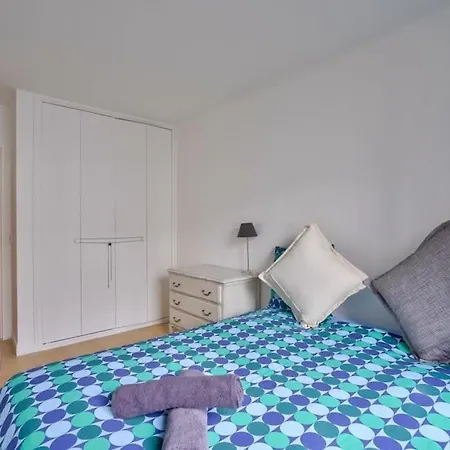 Appartement Nice And Bright 3 Bedroom Flat Paris